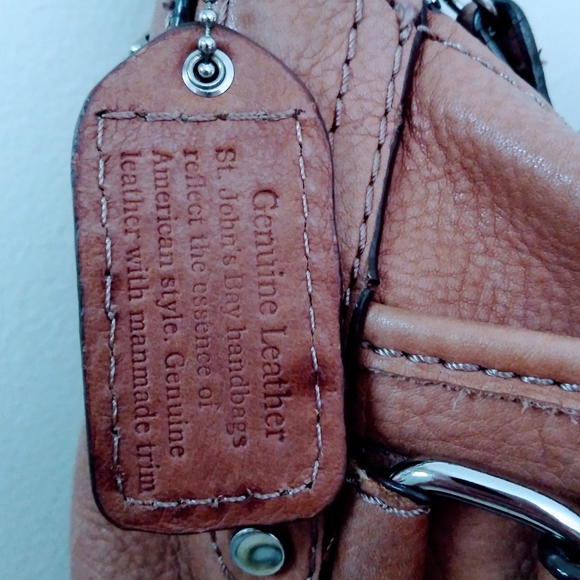 Stylish Brown Leather St John's Bay Purse. - Picture 3 of 6